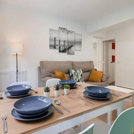 C29 Beutiful & Shiny 4 Bdrm Appartement