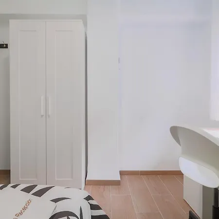 C29 Beutiful & Shiny 4 Bdrm Appartement
