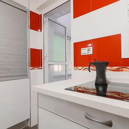 C29 Beutiful & Shiny 4 Bdrm *