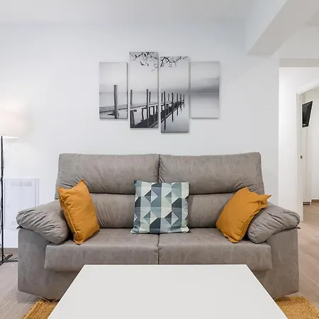 C29 Beutiful & Shiny 4 Bdrm Appartement
