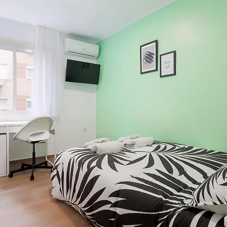 Appartement C29 Beutiful & Shiny 4 Bdrm Málaga