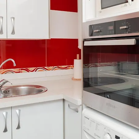 Apartment C29 Beutiful & Shiny 4 Bdrm *